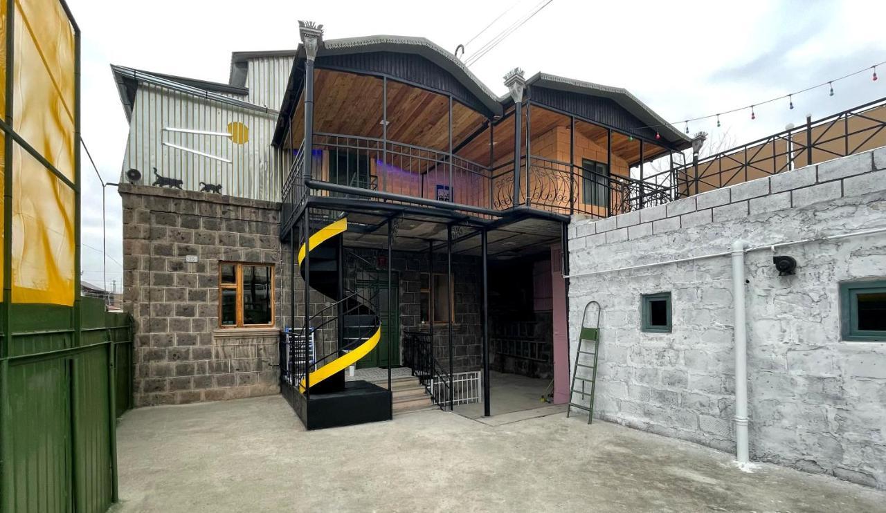 Kotun Gyumri Hotel Екстериор снимка